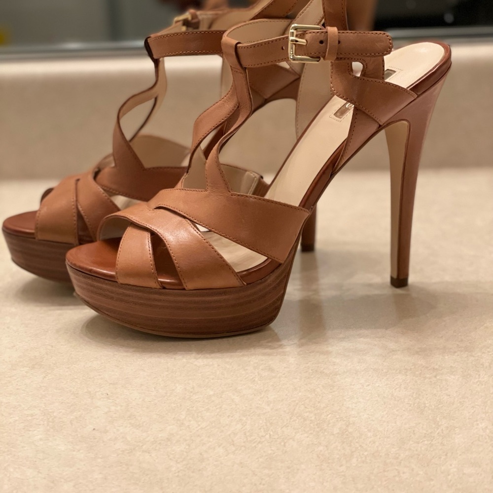 GUESS Heels